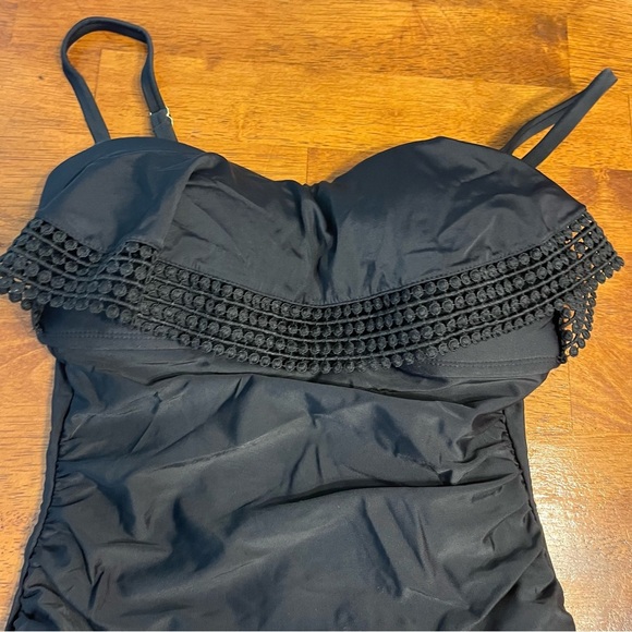 Kona Sol Elegant Black Swimsuit size small - Picture 2 of 5